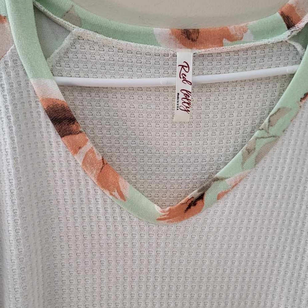 RED LOLLY NWOT Womens Large - Picture 2 of 6